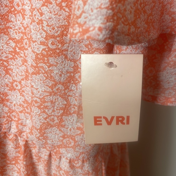 NWT EVRI Dress - Picture 4 of 9